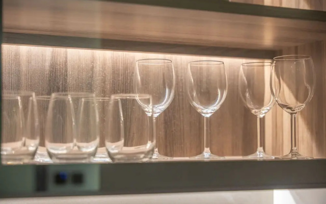 Sleek Studio in The Ivy Tower JVT