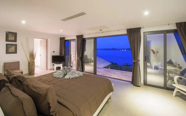 Beachfront Pool Villa Seaview V231