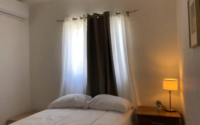Beautiful apartment in thecity 25min from thebeach