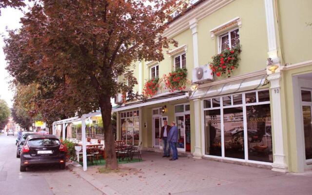 Bed & Breakfast Vila Stanišić