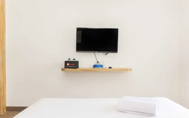 Homey And Cozy Studio At Riverview Jababeka Apartment