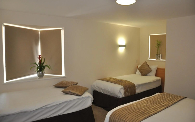 Queens Hotel