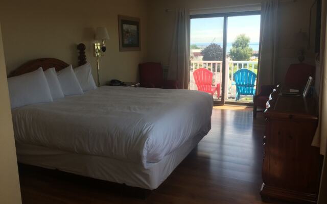 Harborline Hotel