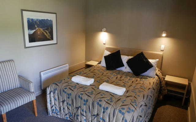 Te Anau Lakeview Holiday Park & Motels