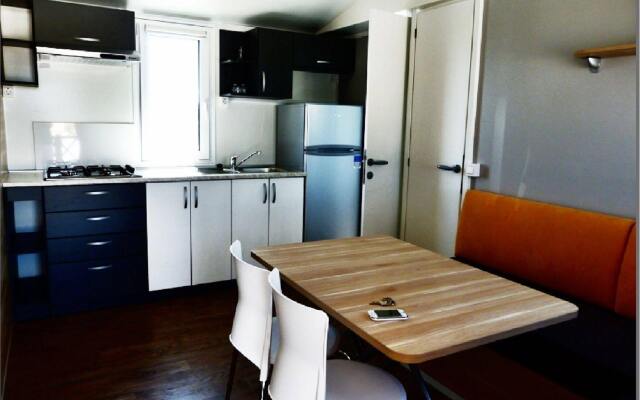 Mobile Homes Peros