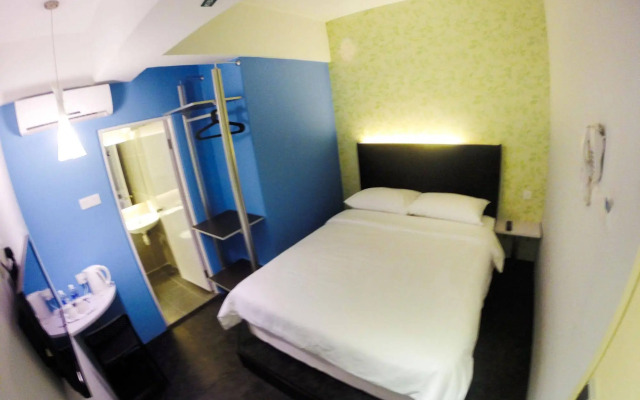 Eiffel Hotel Kelana Jaya