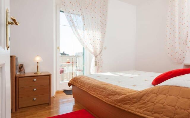 Apartments Kalalarga