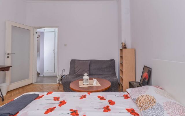 Hometastic Cosy 2 Bdr Apart On Hristo Botev