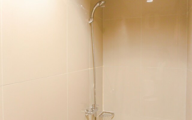 Cozy And Simply Studio Apartment Tree Park City Cikokol