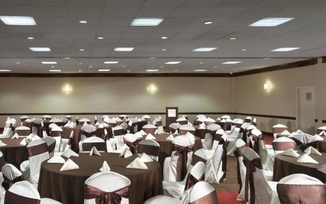Four Points by Sheraton Kansas City - Sports Complex
