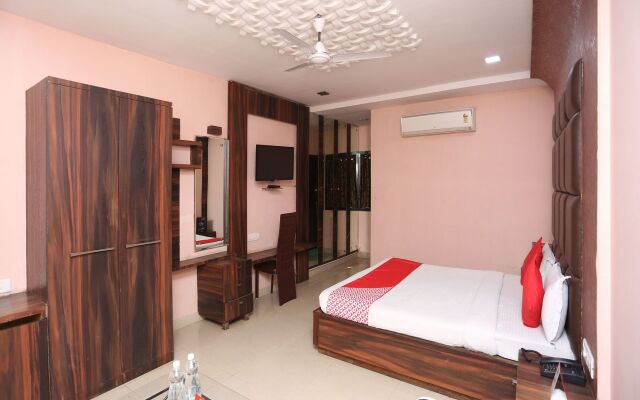 OYO 4127 Hotel City Pulse