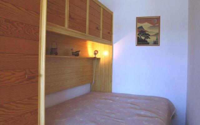 Appartement Port Camargue, 1 Pièce, 5 Personnes - Fr-1-250-78