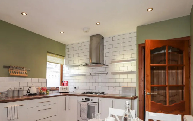 2 Seafield Place