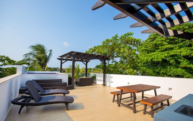 Bella Luna Beach House #64708