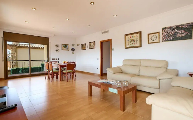 Marina in Blanes With 6 Bedrooms and 4 Bathrooms