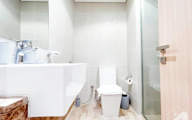 Luxury 1-br Villa in Rukan: Dubai Skyline Views!