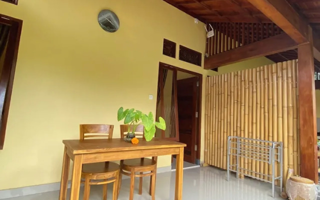Bali Asli Guest House by EPS