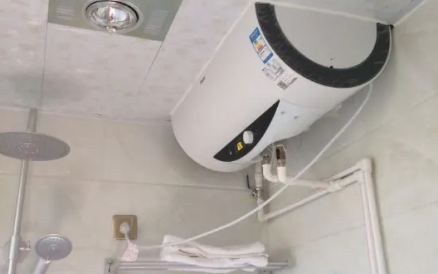 Luqu Hongshiya Holiday Hotel