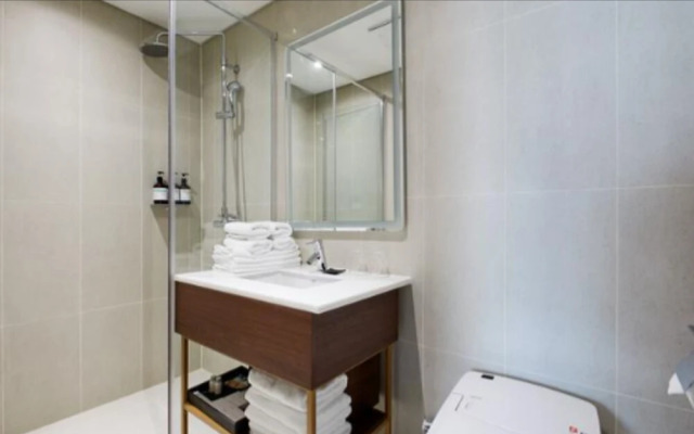 Gwangju H1 Hotel
