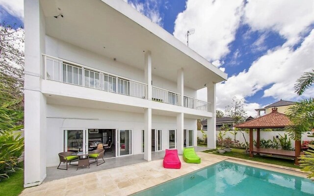 Villa Coddiwomple