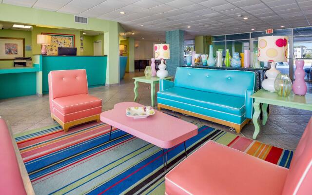 Beal House Fort Walton Beach, Tapestry Collection by Hilton