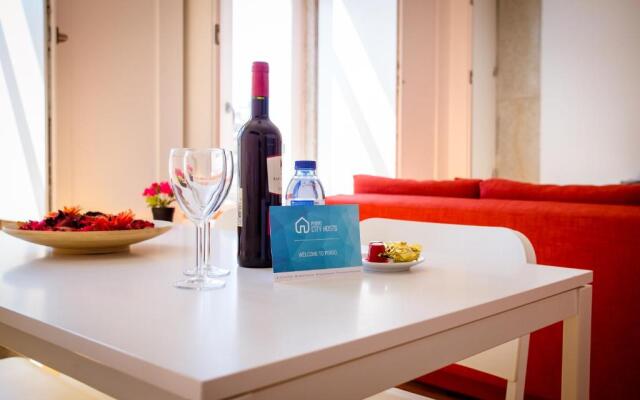 Smooth Oporto Apartment by Porto City Hosts