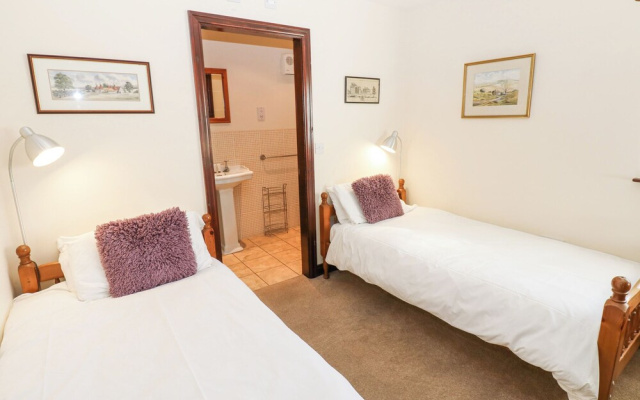 Pencroft Cottage