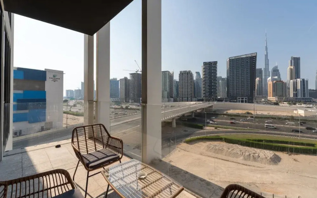 Chic Studio w Burj Khalifa View Balcony