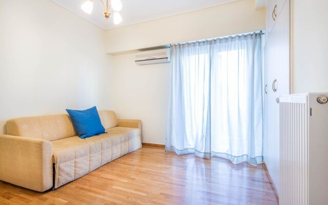 3 Bedroom Apartment In Palaio Faliro