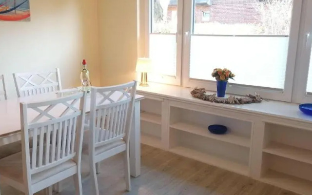 Dr-Ross-Str-14-Schulzes-Hues-3-EG-Bungalow