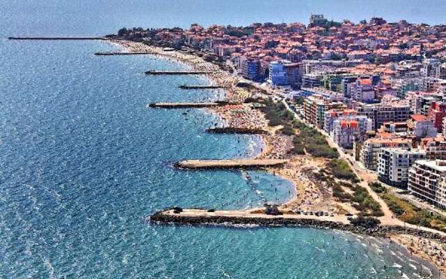 Studio in Pomorie, With Furnished Terrace and Wifi - 100 m From the Beach