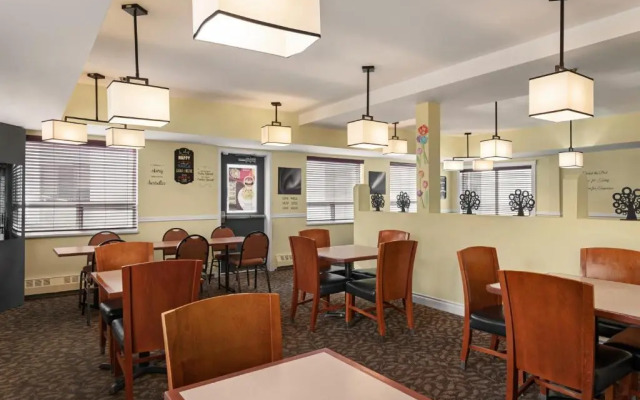 Days Inn & Suites Yellowknife