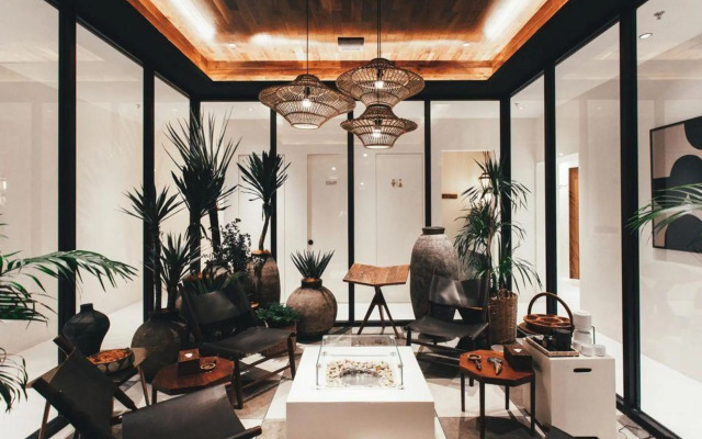 Dalian Sishi Jingyu Beach Resort Hotel