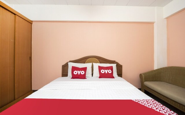 OYO 519 B Min Airport (Vaccinated Staff)