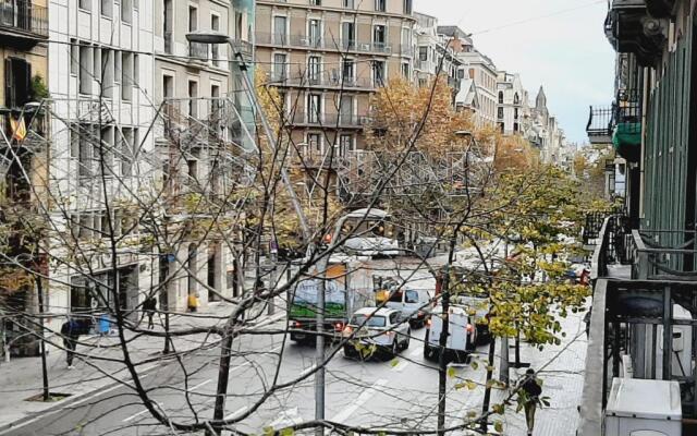 Hostal Lumine Suites