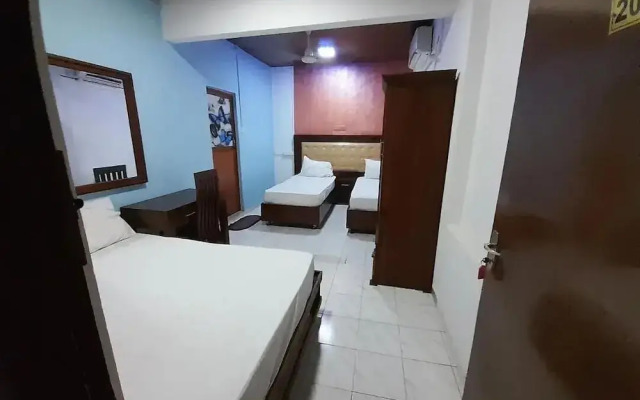 Metro Marine Drive Hotel