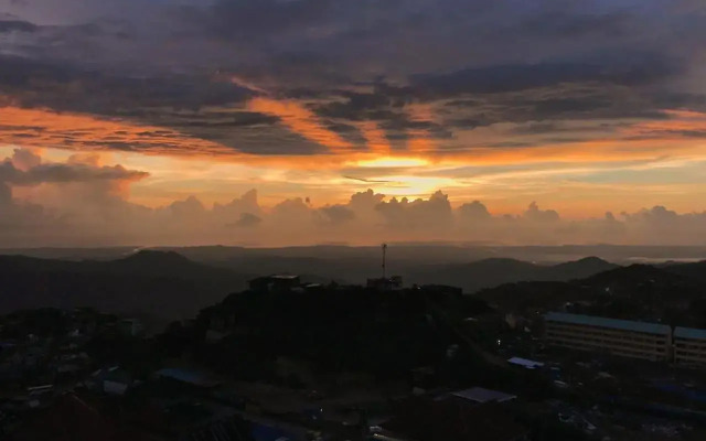Vacation House in Baguio with Amazing Sunset Views