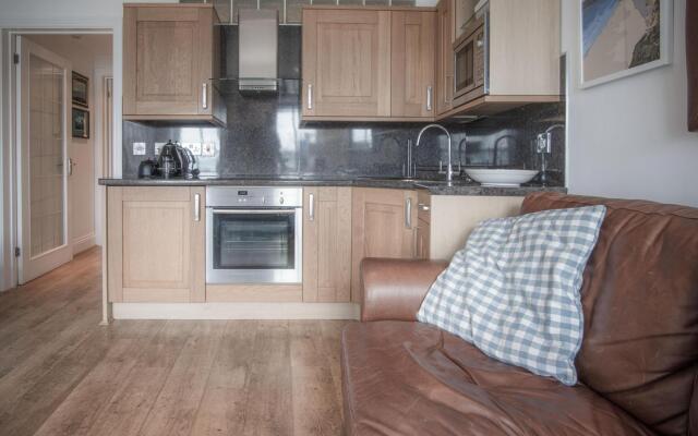 Goscar Court - 1 Bedroom Apartment - Tenby