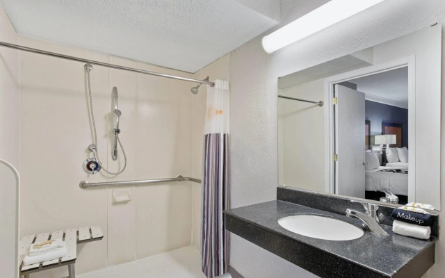 La Quinta Inn by Wyndham Tucson East