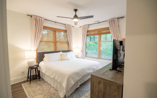 Appalachian at Main and Pine