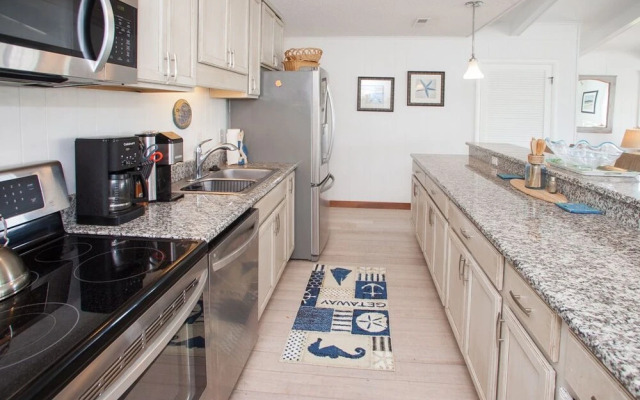 Blue Moon - 7 Br Home