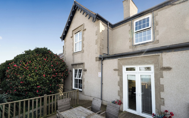 4Br Stunning Sea View Escape-near Snowdonia & Coastal Trails