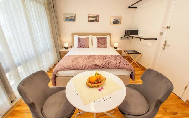 poseidon kınalıada pansiyon