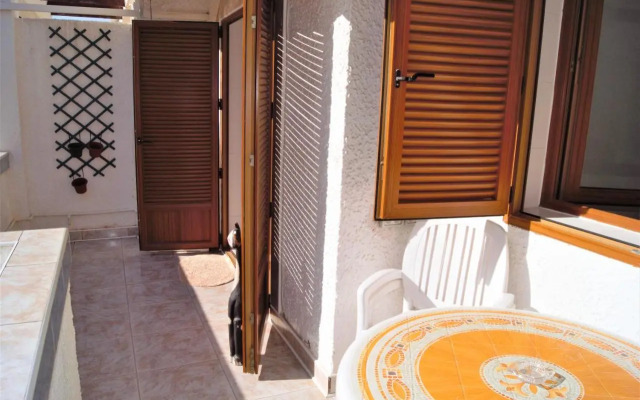 Cosy Bungalow Near Beach