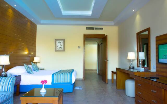 Parrotel Aquapark Resort