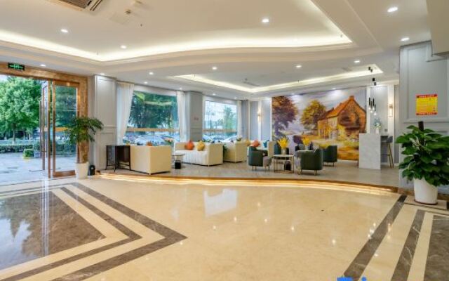 Vienna Classic Hotel (Yixing Huanke Park)