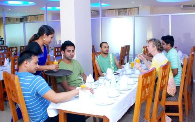 Hotel Holiday Xpress