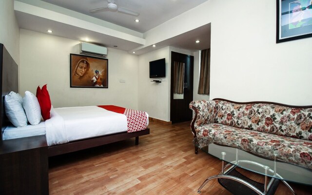 OYO 6894 Hotel White Lily