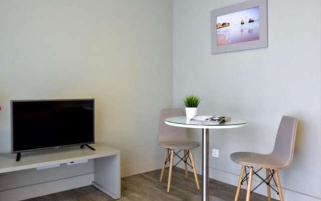 Aqualuz Lagos One Bedroom Apartment Premium