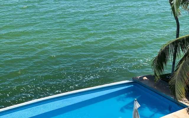 CT Apartments - Small Piece of Paradise